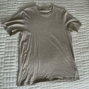 NWOT Everlane T Shirt Beige Sand Large